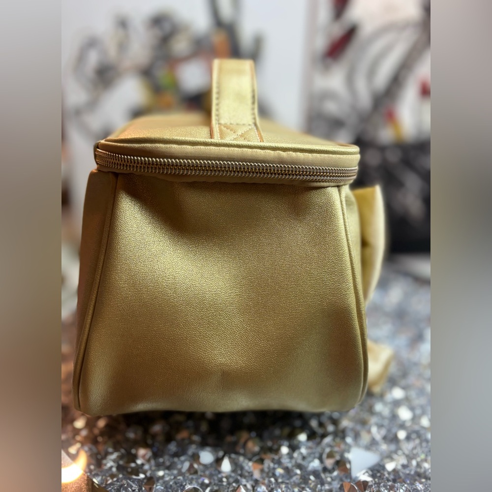 Juicy Couture Gold Cosmetic Bag with Bow and Charm - Picture 8 of 14